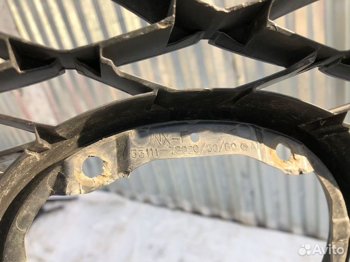 Lexus NX 14- F-Sport Решетка радиатора 1556