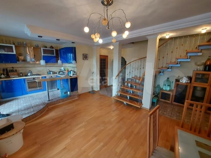 4-к. квартира, 155 м², 5/6 эт.