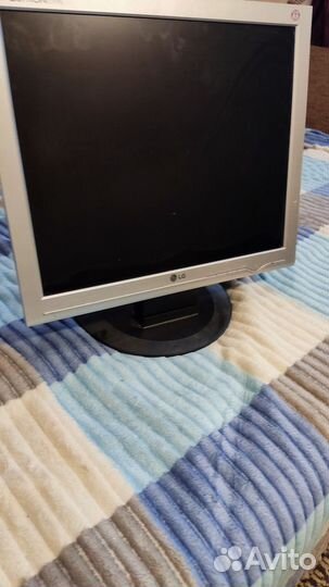 Монитор Philips