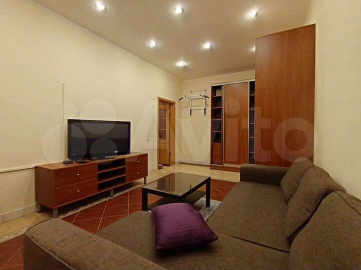 2-к. квартира, 55 м², 3/8 эт.