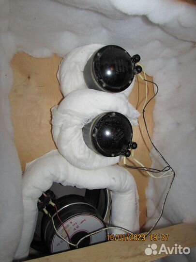 Колонки Венец 02