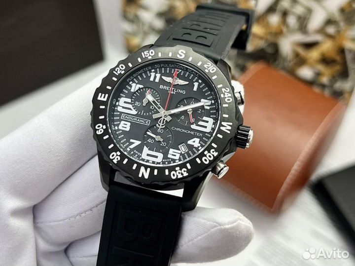 Часы Breitling