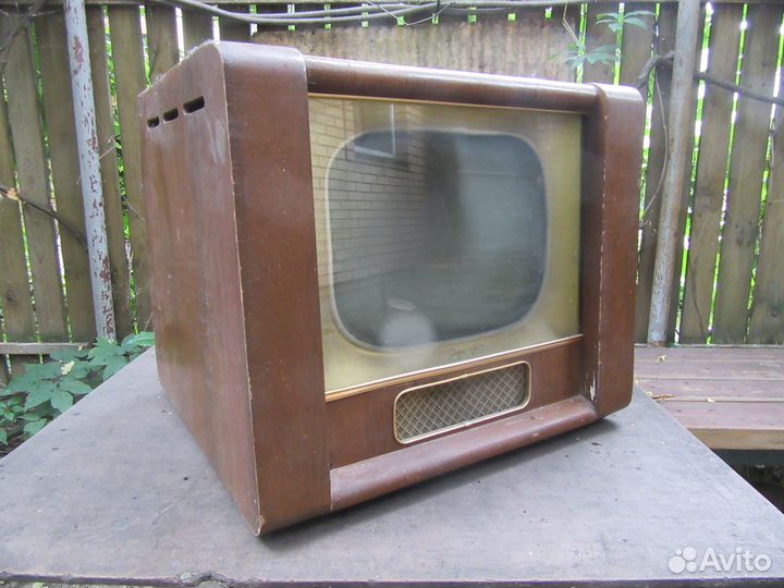 Телевизор ретро Рекорд