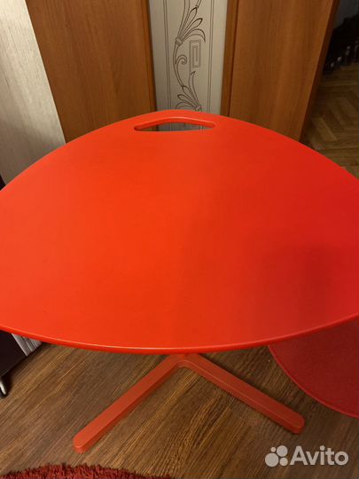 Компьютерный столик Икеа