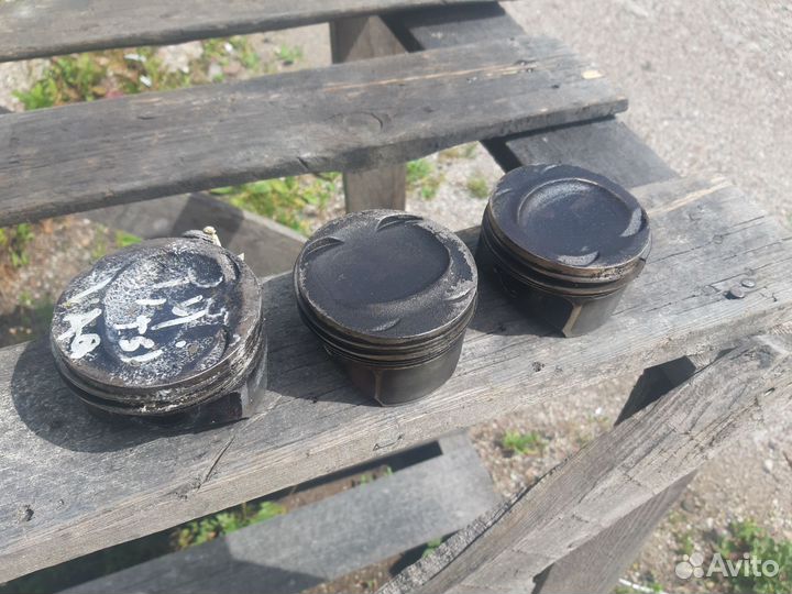 Поршень VAG 1.4TSI caxa Skoda Octavia A5