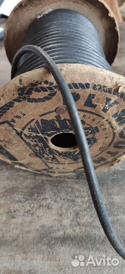 Древний аудио кабель Plymouth