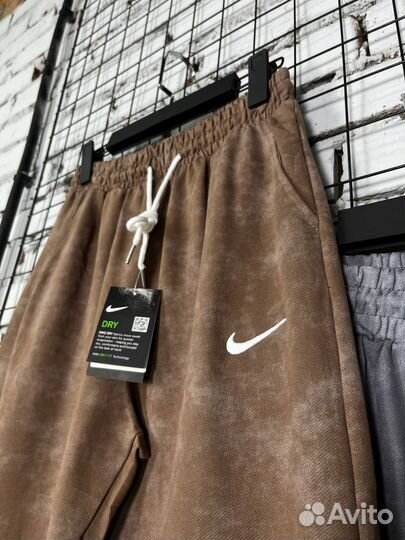 Штаны Nike