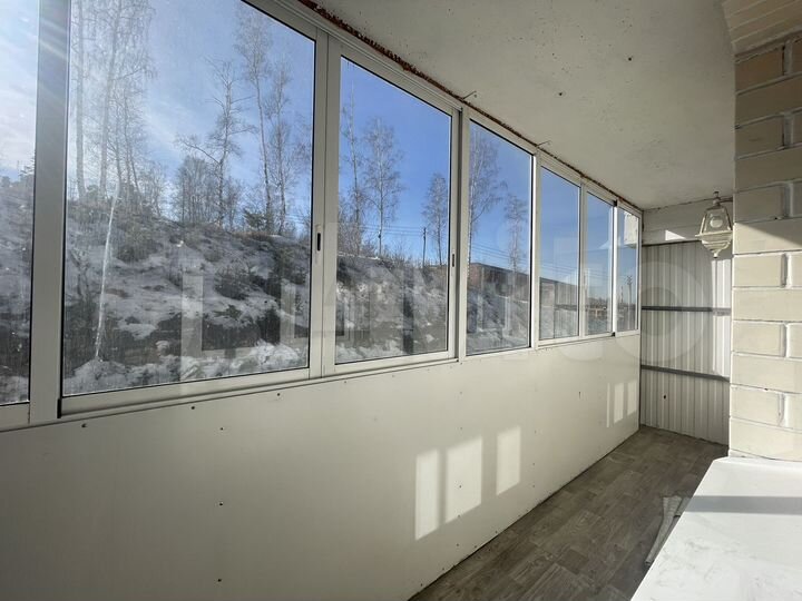 2-к. квартира, 50 м², 1/5 эт.