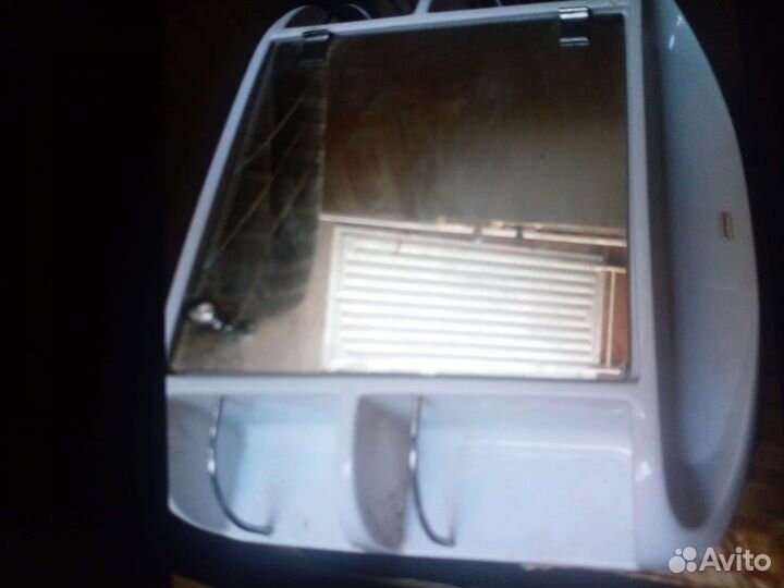 Шкафчик в ванную,раковина на кухню стальная