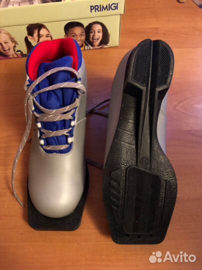 Продам ботинки лыжные р36