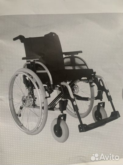 Коляска инвалидная с ручным приводом