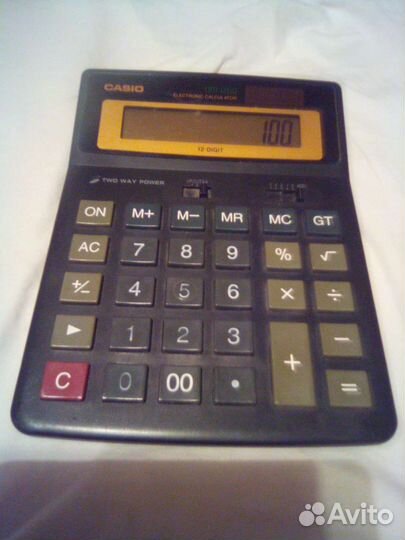Калькуляторы 4 штуки