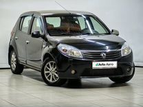 Renault Sandero 1.6 AT, 2011, 107 856 км, с пробегом, цена 443 000 руб.