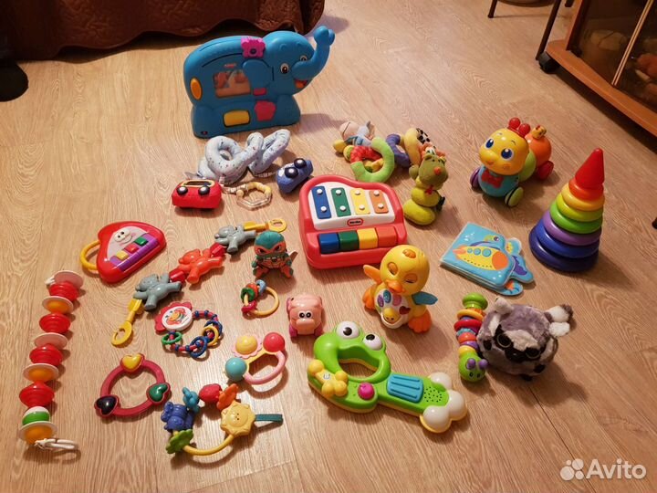 Развивающие игрушки пакетом