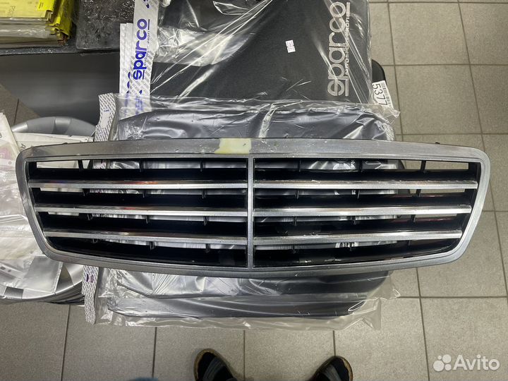 Решетка радиатора W2O3