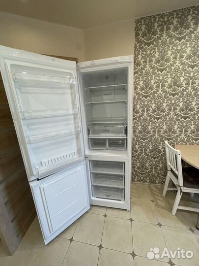 Холодильник indesit бу