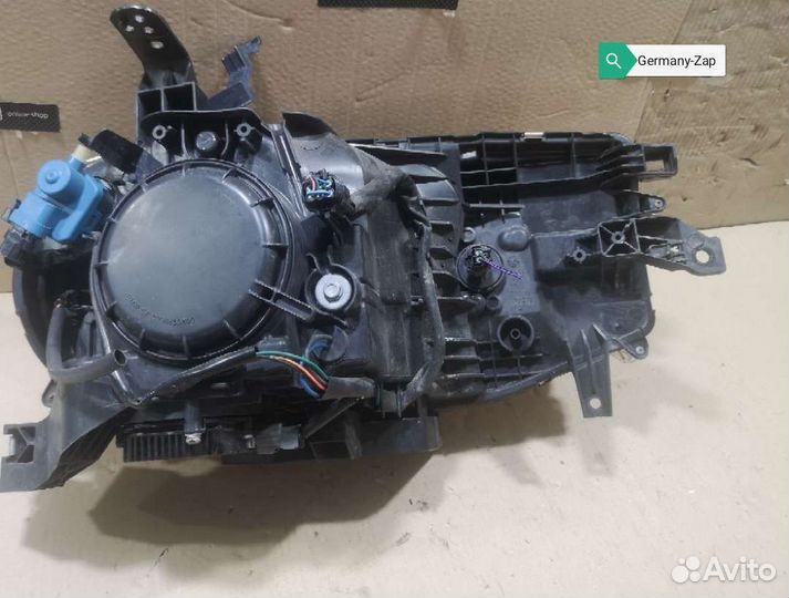 Фара левая/правая Nissan Cube Z12 ксенон