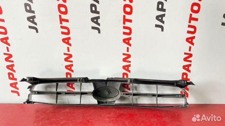 Решетка радиатора Subaru Impreza GG3