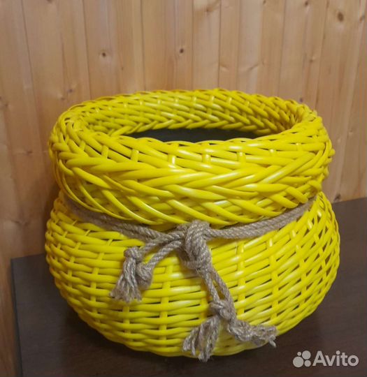 Стильные кашпо для интерьера и сада