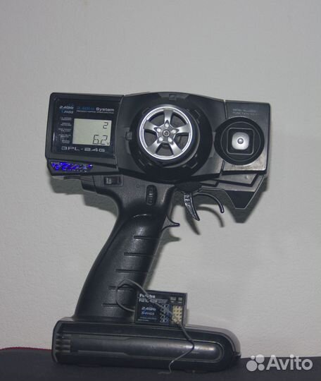 Приемник Futaba R2104GF с аппаратурой 3PL fhss