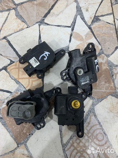 Сервопривод заслонок печки Kia Ceed Ed хэтчбэк 1.6