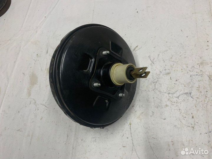 Усилитель тормозов вакуумный Peugeot 306 7E DW10TD