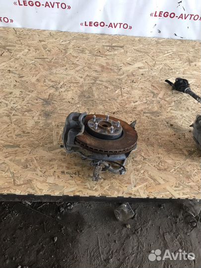 KIA Sportage 3 кулак правый