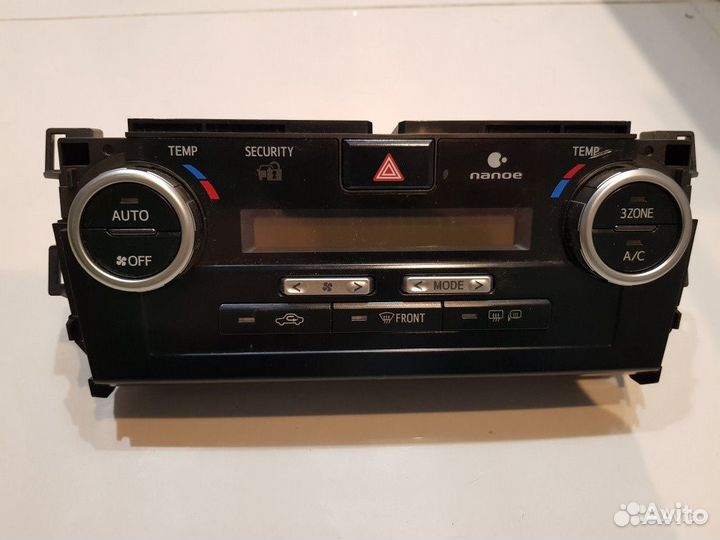 Блок климата 3-х зонный престиж Camry V50 Toyota
