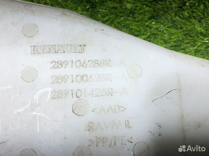 Бачок омывателя Renault Duster