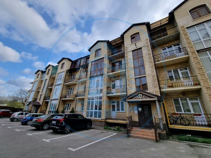 2-к. квартира, 67,2 м², 4/4 эт.