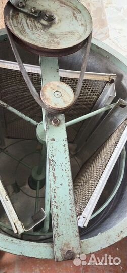 Медогонка бу 3-х рамочная