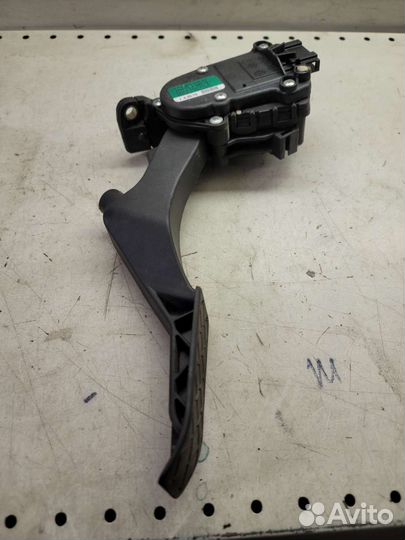 Педаль газа акселератора VW Transporter T5 GT