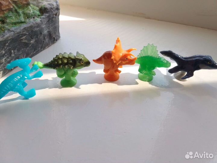 Скрепыши 5 топ магнит. Завры 1,2 пятерочка