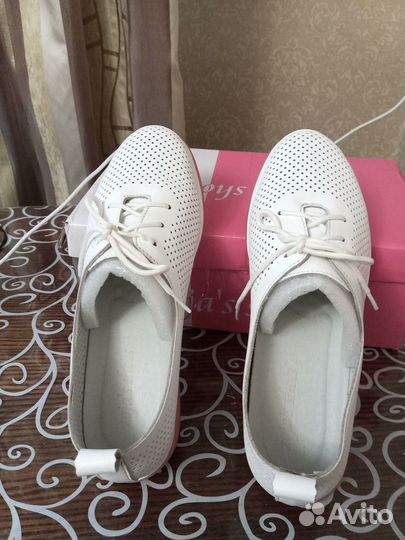 Женские летние кожаные туфли