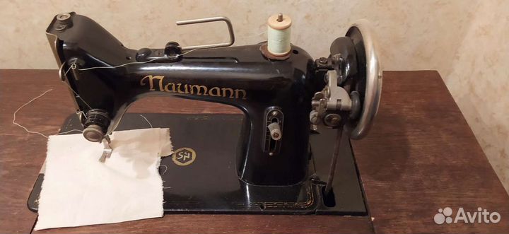 Швейная машина Naumann