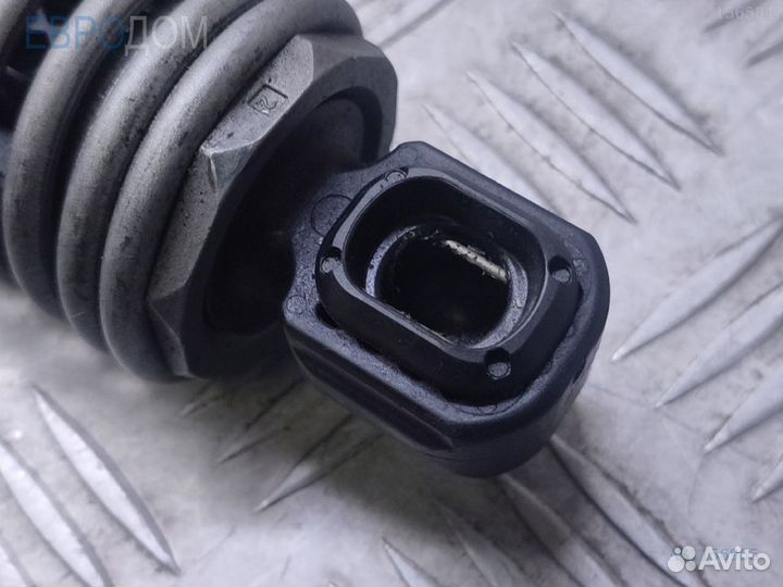 Амортизатор багажника левый на BMW F10 LCI s1156955