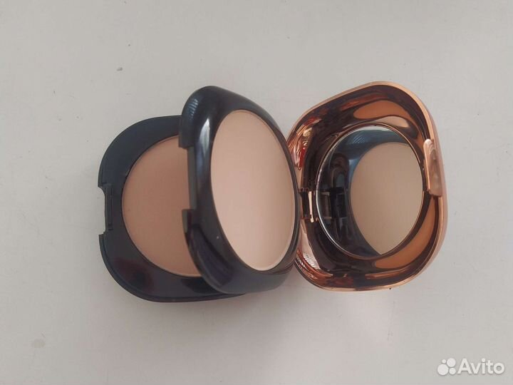 Тональный и пудра Collagen