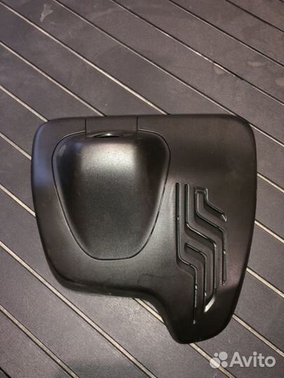 Крышка накладка камер на Лобовое Стекло Вольво S60