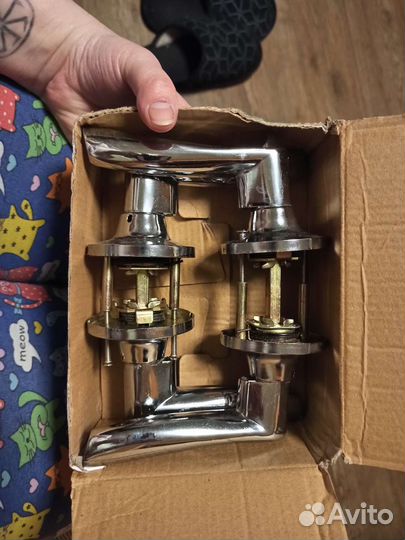 Дверные ручки