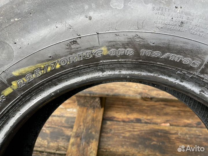 Maxtrek SU-810 225/70 R15C