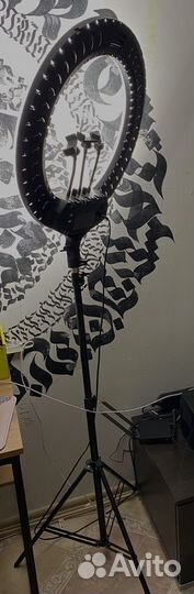 Кольцевая лампа со штативом бу 54см