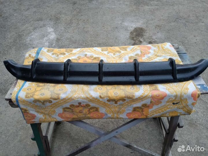 Диффузор на задний бампер camry