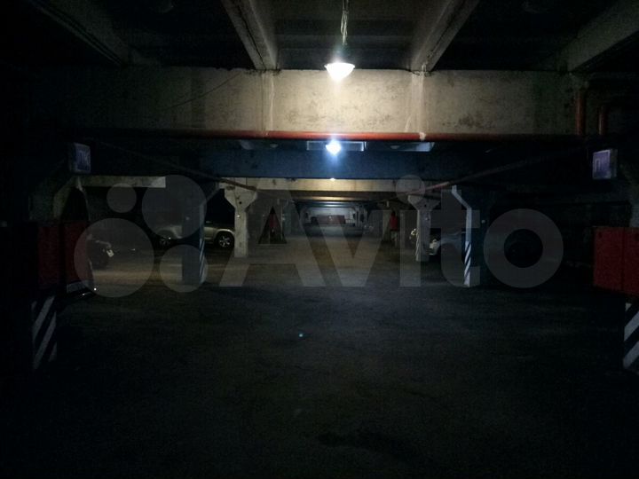 Машиноместо, 15 м²