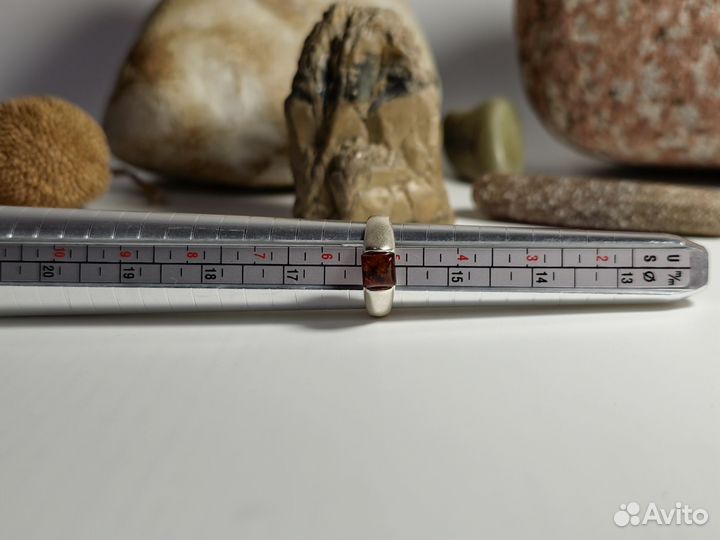 Кольца с янтарем