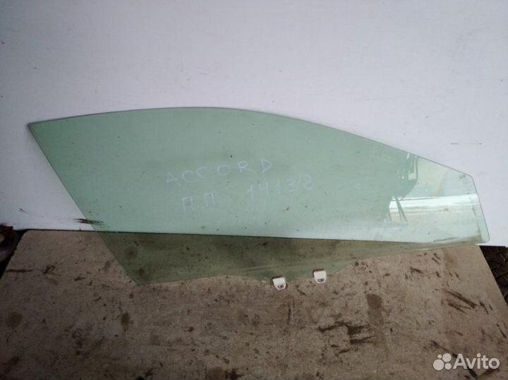 Стекло переднее правое Honda Accord VII 2003-2008