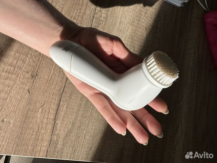 Щетка для лица braun