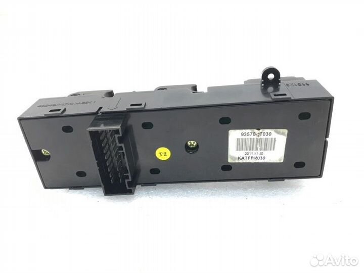 Блок управления стеклоподъемниками Kia Optima 3