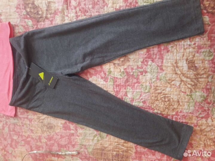 Костюм для спорта xs