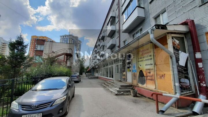 1604.5 м² (1 этаж с подвалом) у метро