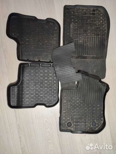 Комплект (+багажник) автомобильных ковриков Renaul